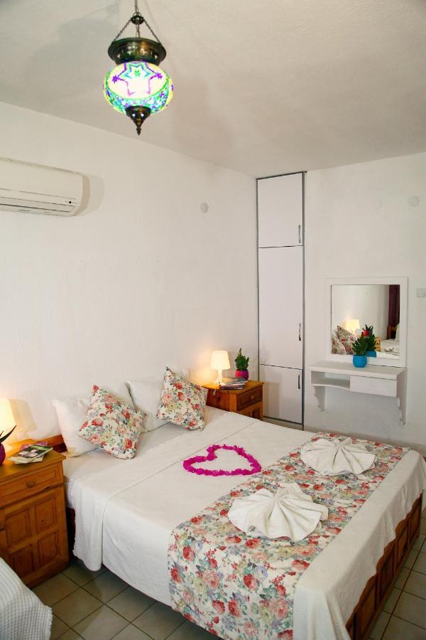 Myra Hotel 3*